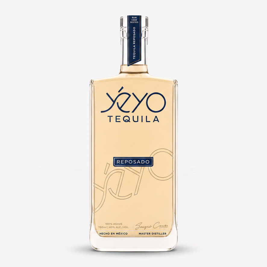 Yéyo Tequila Reposado bottle